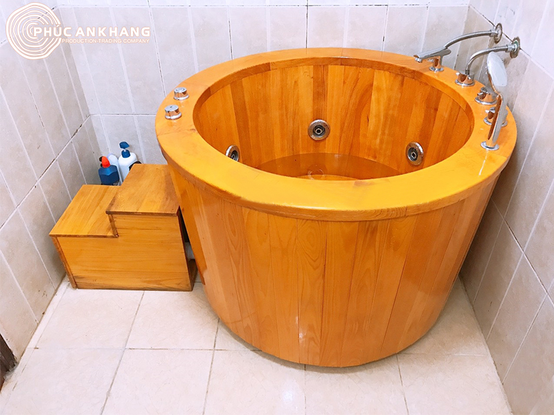 Bồn tắm sục massage bằng gỗ