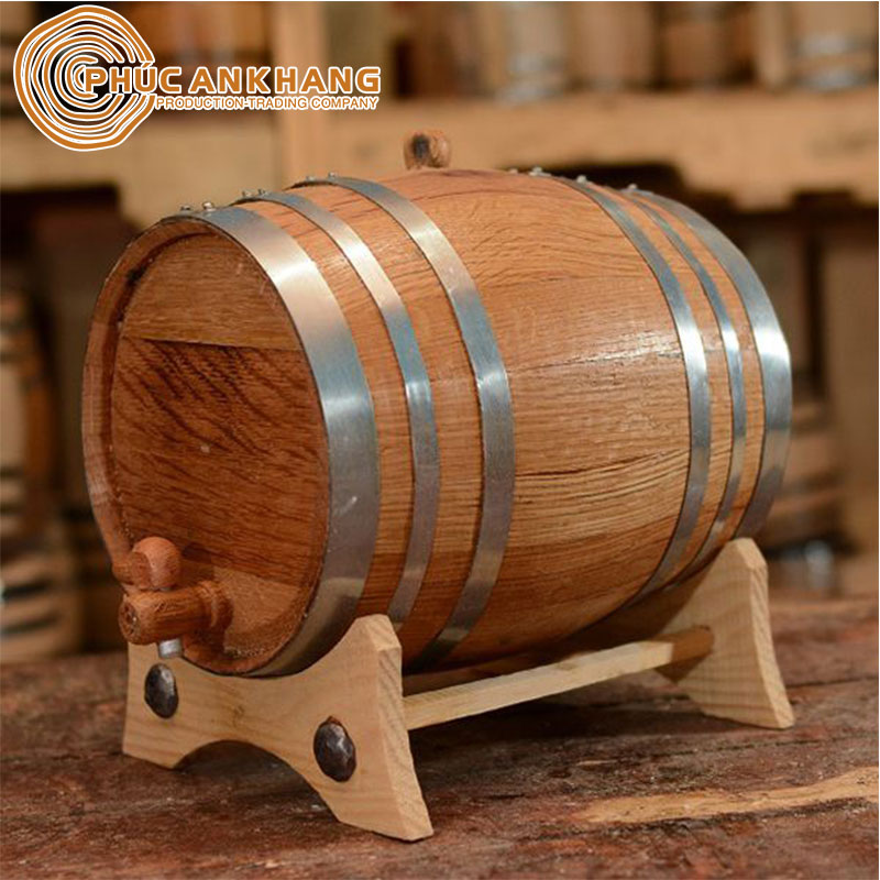 Cách ngâm rượu bằng thùng gỗ sồi