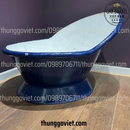 PHƯƠNG TÂY HỌ NGÂM MÔNG BẰNG VẬT DỤNG GÌ ?