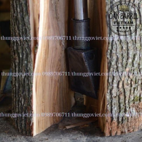 PHƯƠNG PHÁP XẺ GỖ SỒI TRONG SẢN XUẤT THÙNG NGÂM RƯỢU
